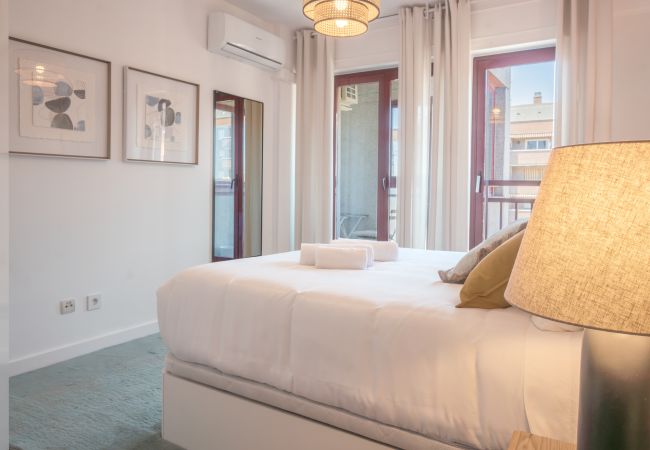 Apartamento en Madrid - M (DHI17) Aria: Donde la Tranquilidad y el Diseñ Apartamento en Madrid - M (DHI17) Aria: Donde la Tranquilidad y el Diseñ