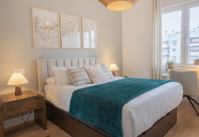 Apartamento en Madrid - M (IBI385) Elegancia Urbana en el Corazón de Reti Apartamento en Madrid - M (IBI385) Elegancia Urbana en el Corazón de Reti