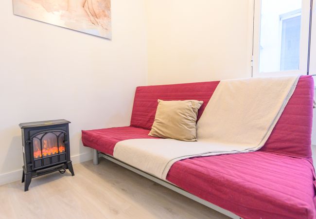 Apartamento en Madrid - M (AMA272) Acogedor piso de 1 dormitorio a poco m Apartamento en Madrid - M (AMA272) Acogedor piso de 1 dormitorio a poco m