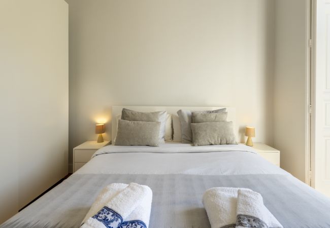 Apartamento en Madrid - M (TOL254)Acogedor piso con balcones en el centro  Apartamento en Madrid - M (TOL254)Acogedor piso con balcones en el centro