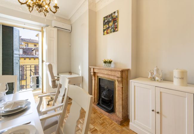 Apartamento en Madrid - M (TOL254)Acogedor piso con balcones en el centro  Apartamento en Madrid - M (TOL254)Acogedor piso con balcones en el centro