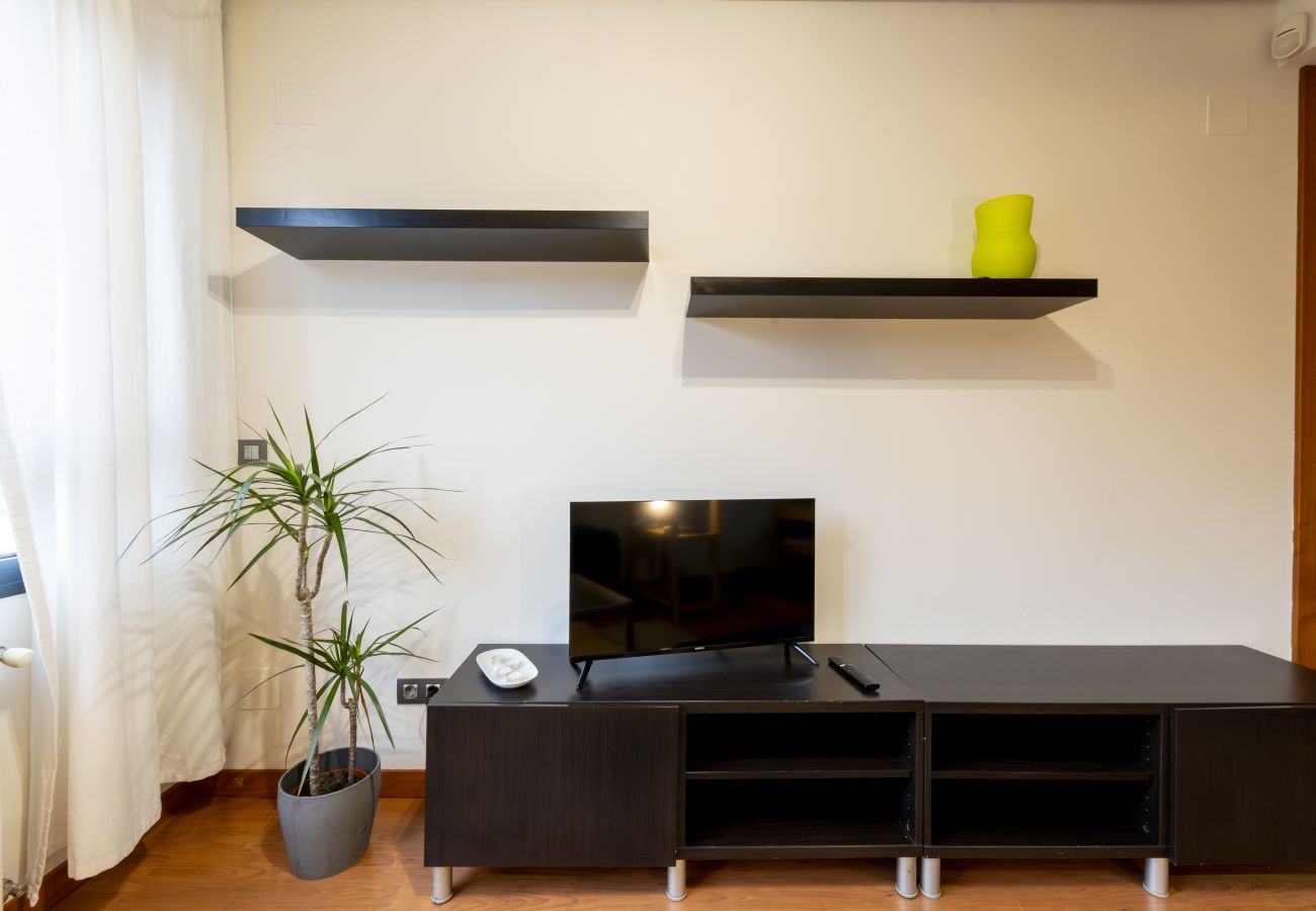 Apartamento en Madrid - M (SRES531I)Encantador piso temporal  de 1 dormito