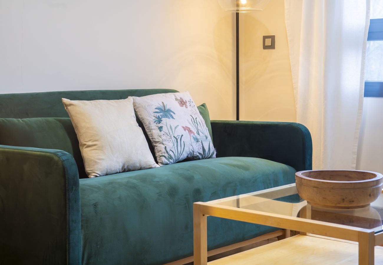 Apartamento en Madrid - M (SRES531I)Encantador piso temporal  de 1 dormito