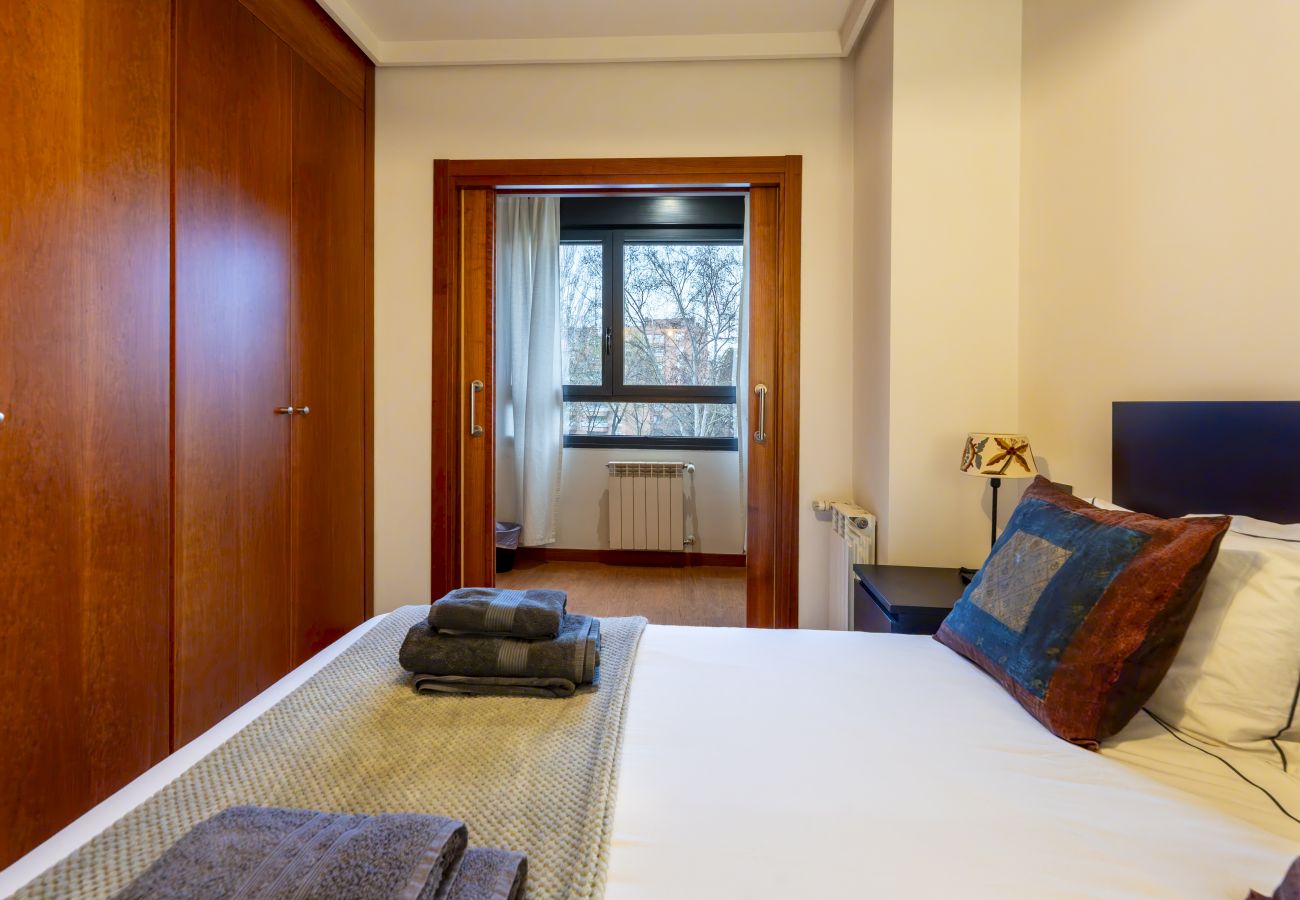 Apartamento en Madrid - M (SRES531I)Encantador piso temporal  de 1 dormito