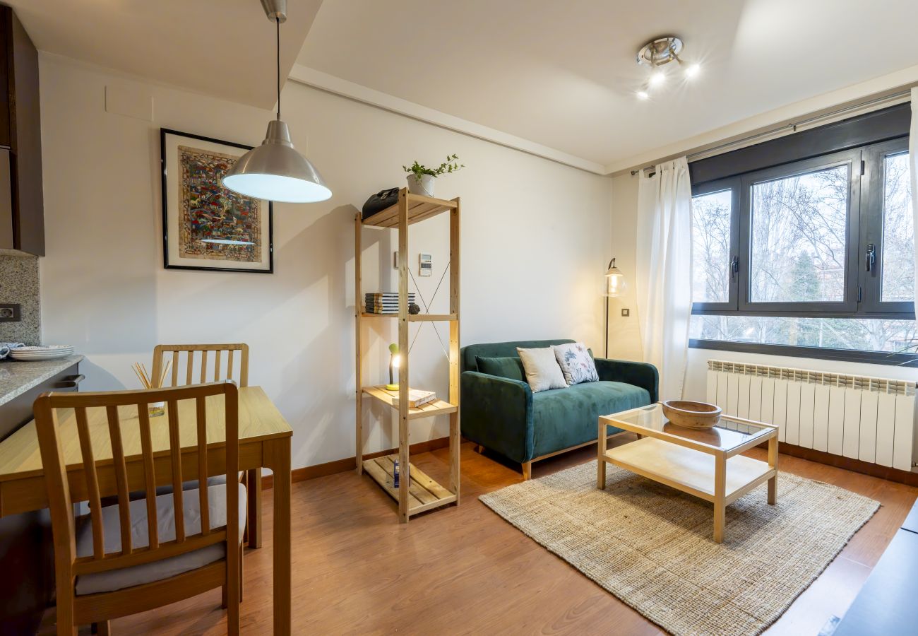 Apartamento en Madrid - M (SRES531I)Encantador piso temporal  de 1 dormito
