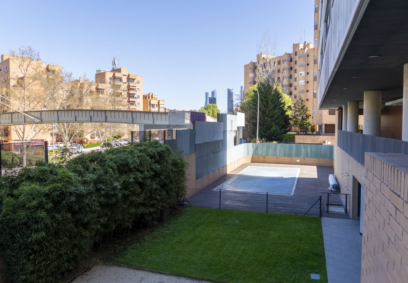 Apartamento en Madrid - M (SRES531I)Encantador piso temporal  de 1 dormito
