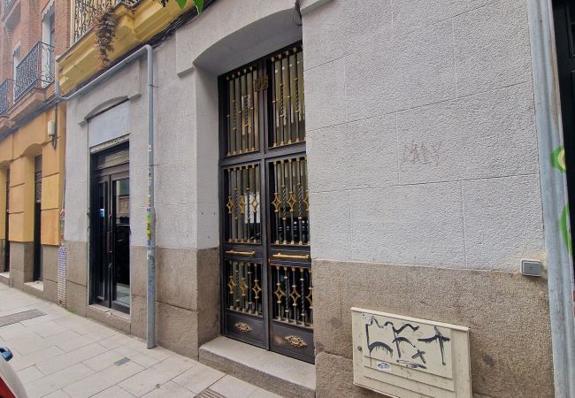 Apartamento en Madrid - M (AMP964)Piso de 2 dormitorios a pasos del Museo Apartamento en Madrid - M (AMP964)Piso de 2 dormitorios a pasos del Museo