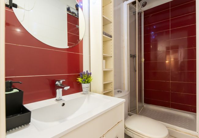 Apartamento en Madrid - M (AMP964)Piso de 2 dormitorios a pasos del Museo Apartamento en Madrid - M (AMP964)Piso de 2 dormitorios a pasos del Museo