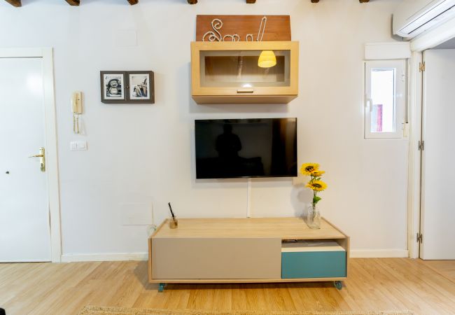 Apartamento en Madrid - M (AMP964)Piso de 2 dormitorios a pasos del Museo Apartamento en Madrid - M (AMP964)Piso de 2 dormitorios a pasos del Museo