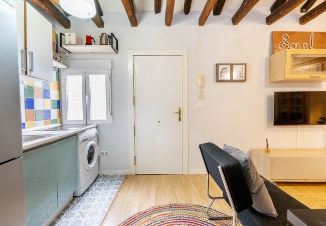 Apartamento en Madrid - M (AMP964)Piso de 2 dormitorios a pasos del Museo Apartamento en Madrid - M (AMP964)Piso de 2 dormitorios a pasos del Museo