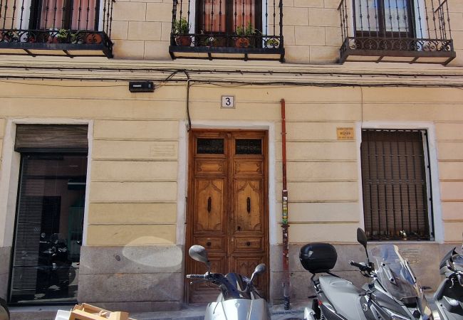 Apartamento en Madrid - M (QUE32I1) Dúplex con encanto en Chamberí : Comod Apartamento en Madrid - M (QUE32I1) Dúplex con encanto en Chamberí : Comod