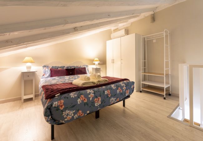 Apartamento en Madrid - M (QUE32I1) Dúplex con encanto en Chamberí : Comod Apartamento en Madrid - M (QUE32I1) Dúplex con encanto en Chamberí : Comod