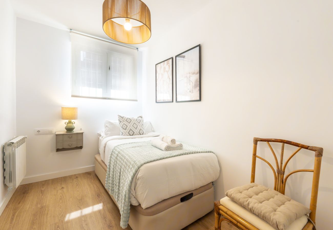 Apartamento en Madrid - M (MPM32)Magnífico piso de 3 dormitorios en Madres