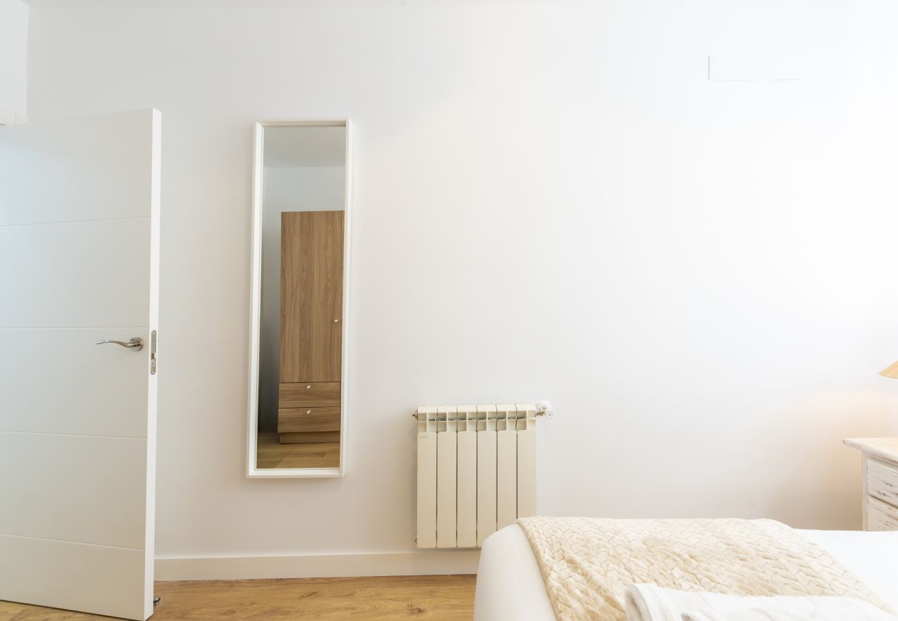 Apartamento en Madrid - M (MPM32)Magnífico piso de 3 dormitorios en Madres