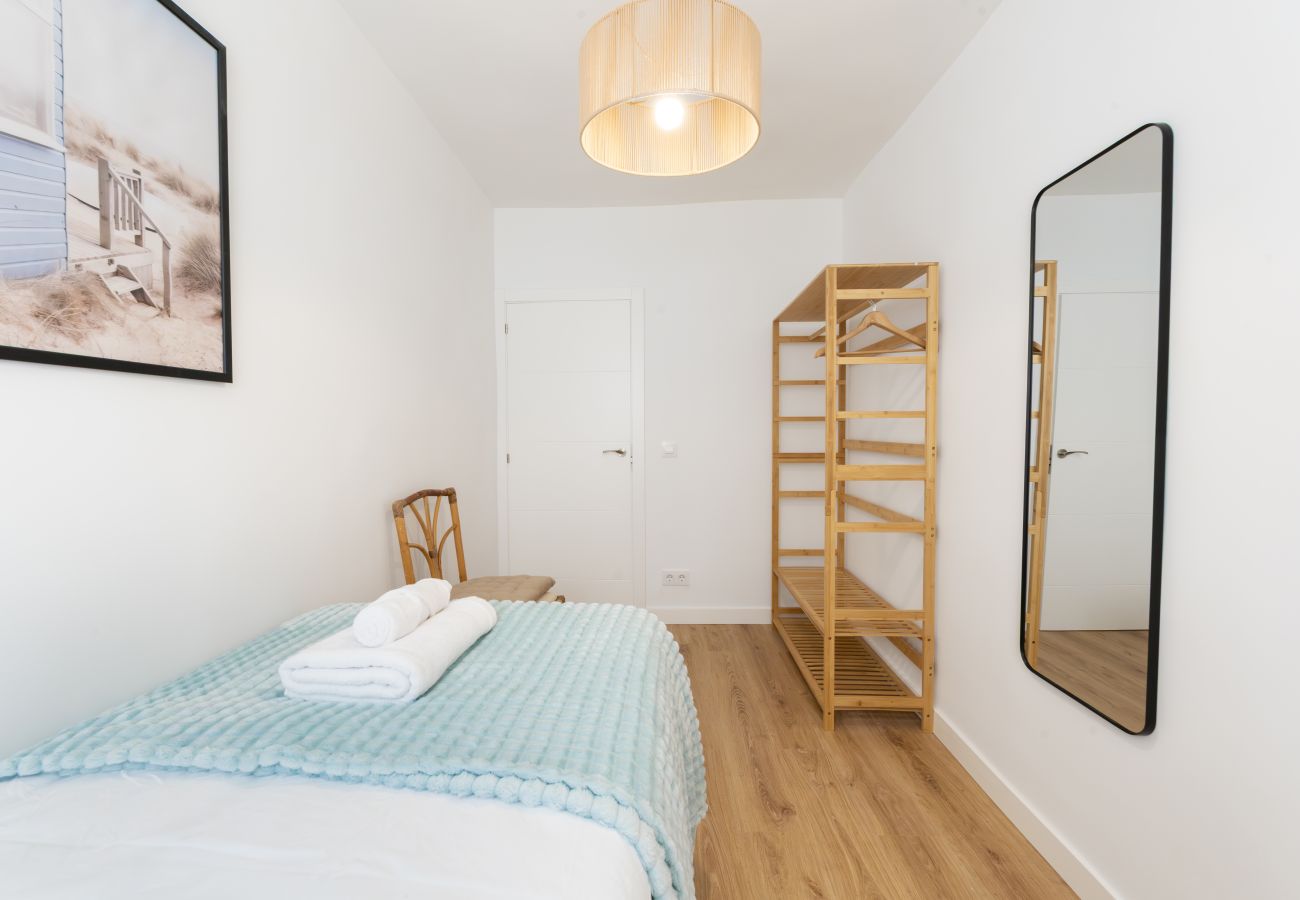 Apartamento en Madrid - M (MPM32)Magnífico piso de 3 dormitorios en Madres