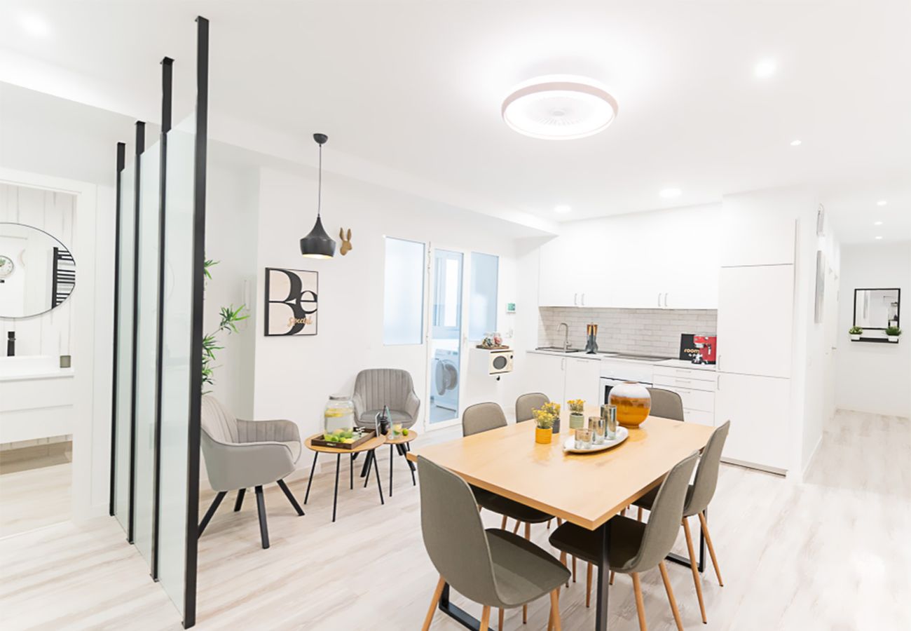 Alquiler por habitaciones en Madrid - M (MLE173)New York habitación con confort, comodid