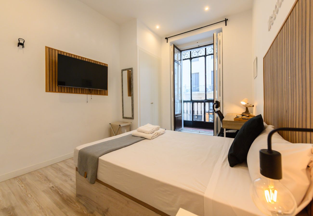 Alquiler por habitaciones en Madrid - M (SBE105)Zurich: habitación con comodidad y zonas