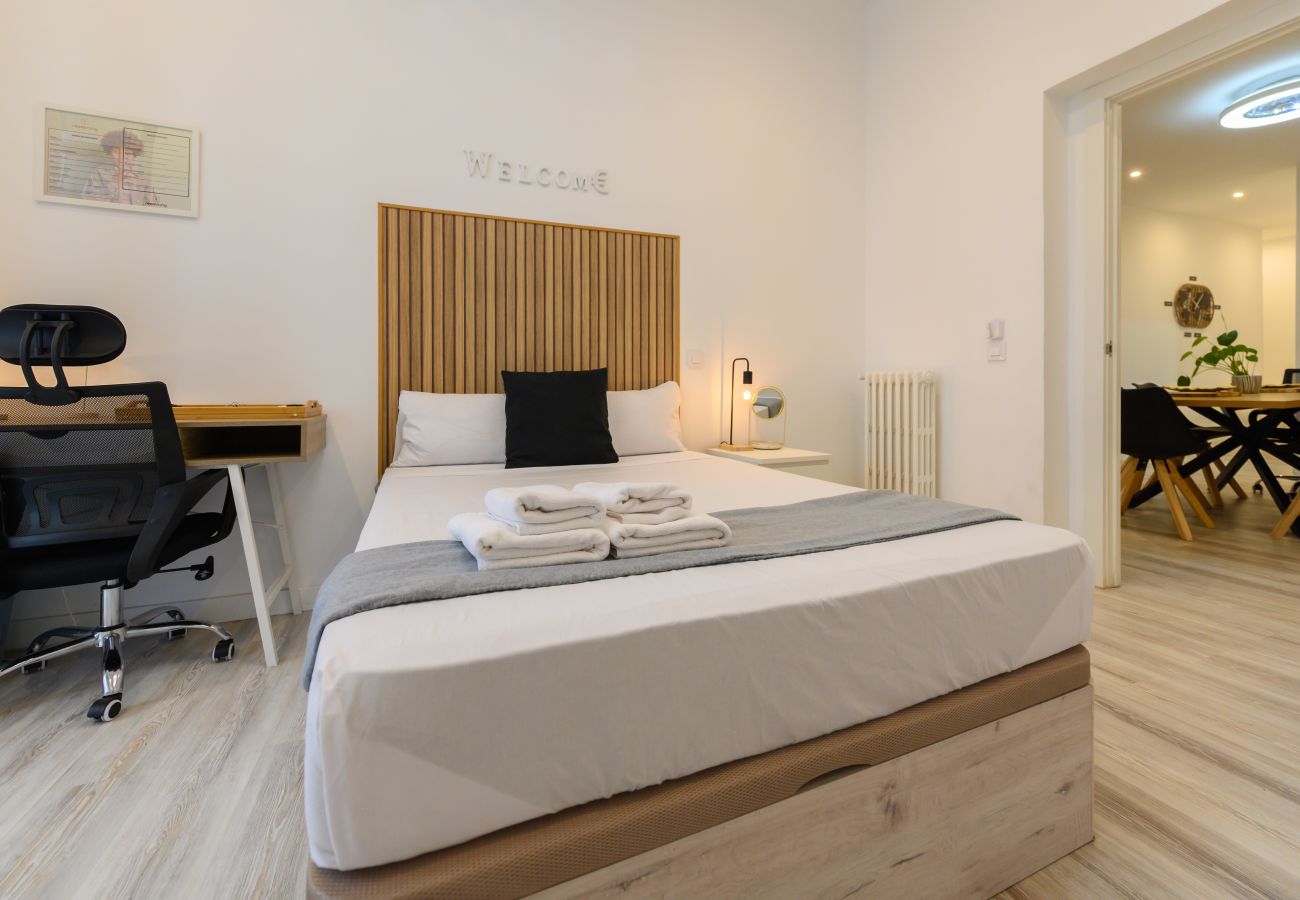 Alquiler por habitaciones en Madrid - M (SBE105)Zurich: habitación con comodidad y zonas