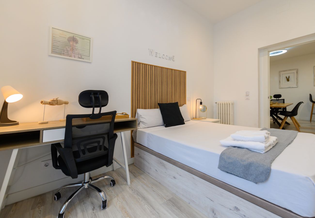 Alquiler por habitaciones en Madrid - M (SBE105)Zurich: habitación con comodidad y zonas