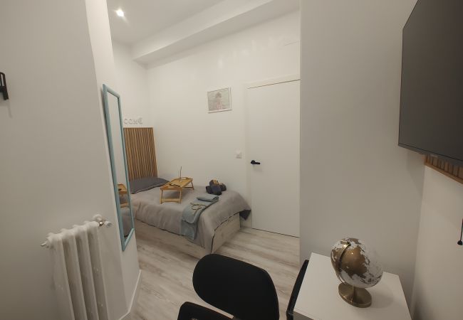  en Madrid - M (SBE10 10) Berlín: habitación con comodidad y zo