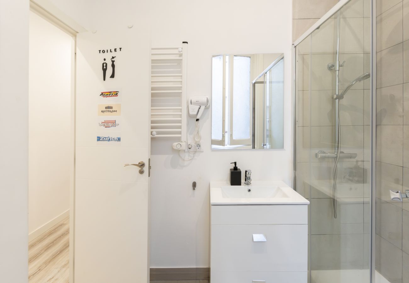 Alquiler por habitaciones en Madrid - M (SBE10 10) Berlín: habitación con comodidad y zo