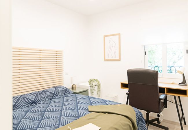  en Madrid - M (HBE12A3) Tarija: Habitación con confort y esenc