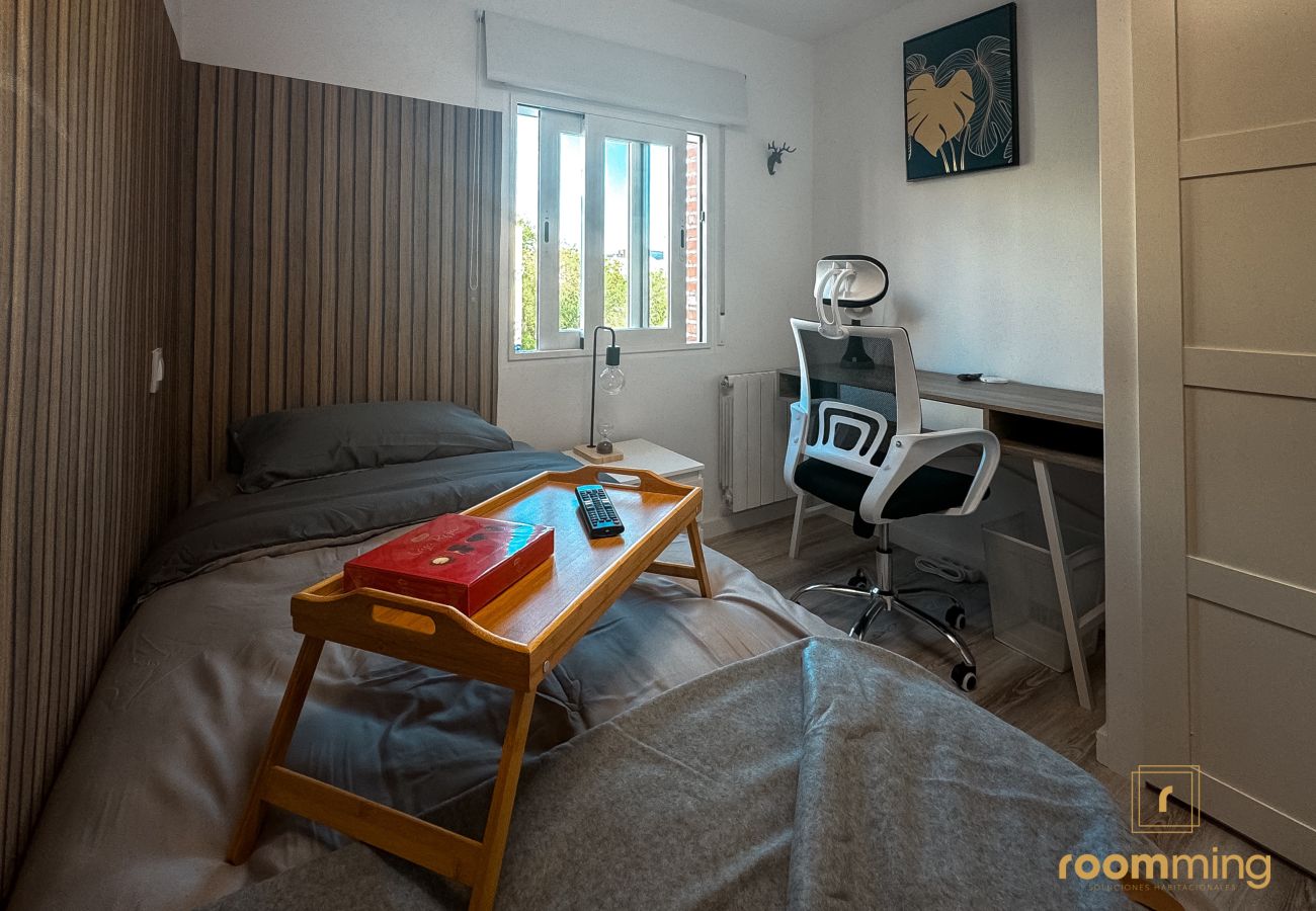 Alquiler por habitaciones en Madrid - M (VDE614)Buenos Aires: habitación perfecta para v