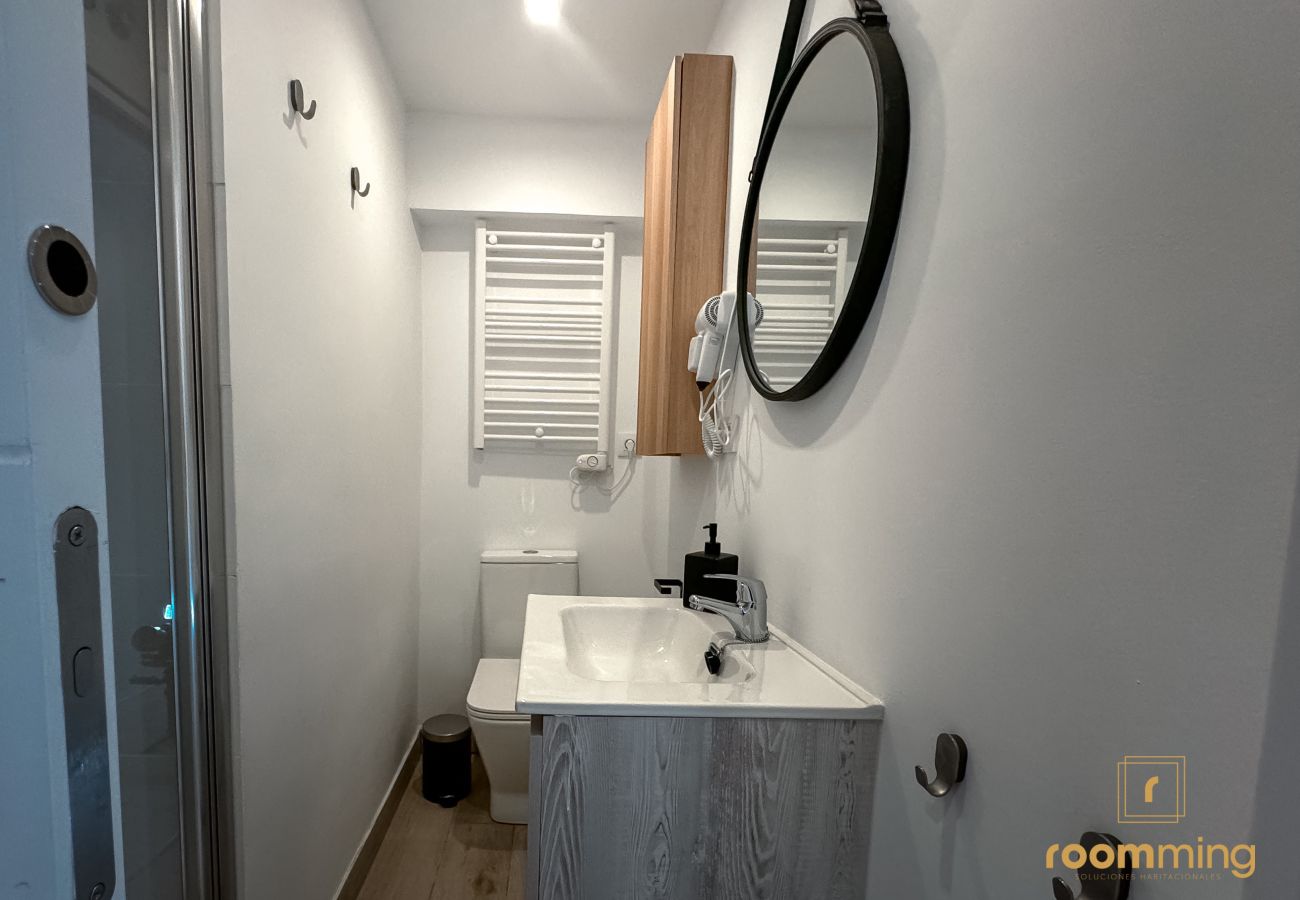 Alquiler por habitaciones en Madrid - M (VDE614)Buenos Aires: habitación perfecta para v