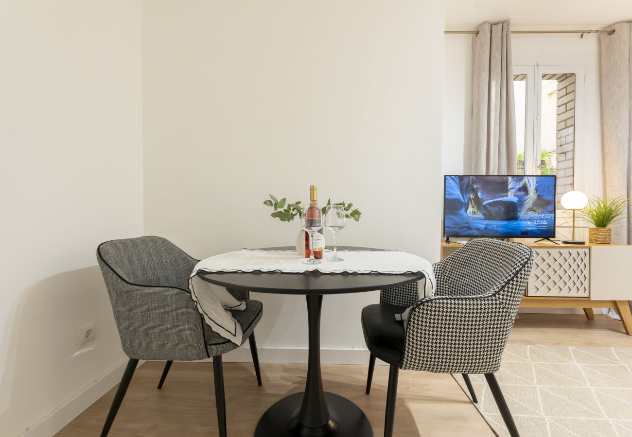 Apartamento en Madrid - M (PEZ14)Apartamento de 1 dormitorio cerca de Plaz