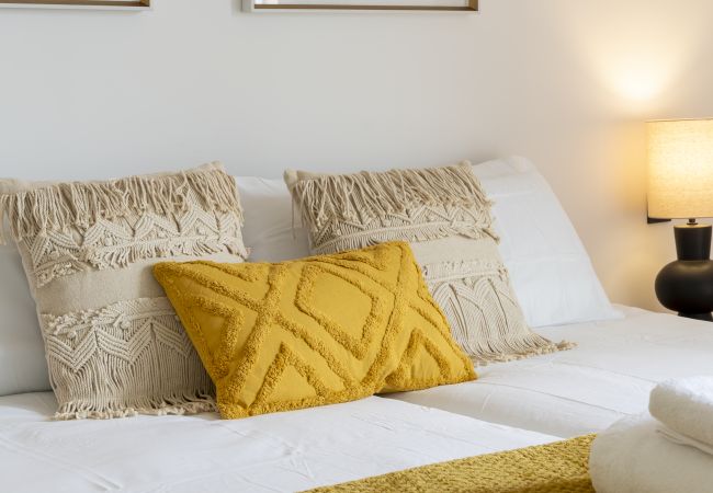 Apartamento en Madrid - M (BAS159)Dúplex de 3 Dormitorios – Amplio, Lumino Apartamento en Madrid - M (BAS159)Dúplex de 3 Dormitorios – Amplio, Lumino