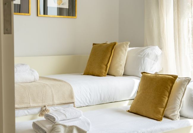 Apartamento en Madrid - M (BAS159)Dúplex de 3 Dormitorios – Amplio, Lumino Apartamento en Madrid - M (BAS159)Dúplex de 3 Dormitorios – Amplio, Lumino