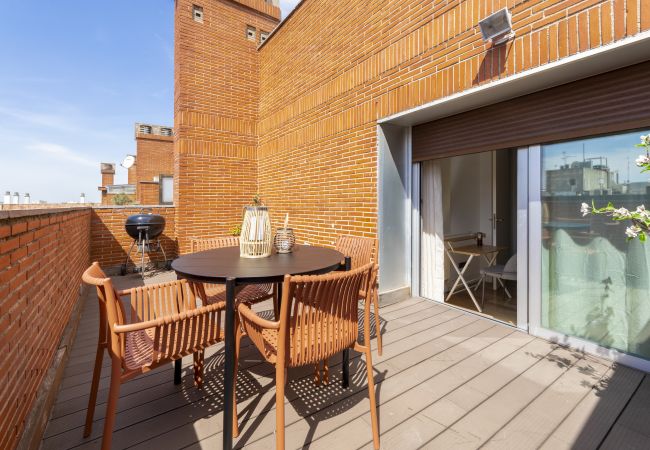 Apartamento en Madrid - M (BAS159)Dúplex de 3 Dormitorios – Amplio, Lumino Apartamento en Madrid - M (BAS159)Dúplex de 3 Dormitorios – Amplio, Lumino