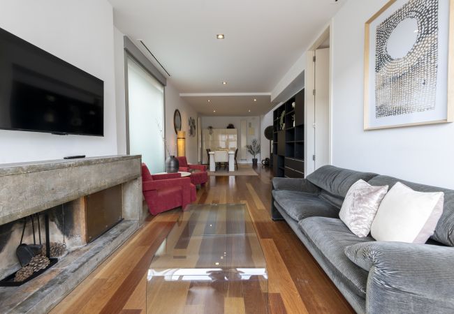 Apartamento en Madrid - M (BAS159)Dúplex de 3 Dormitorios – Amplio, Lumino Apartamento en Madrid - M (BAS159)Dúplex de 3 Dormitorios – Amplio, Lumino