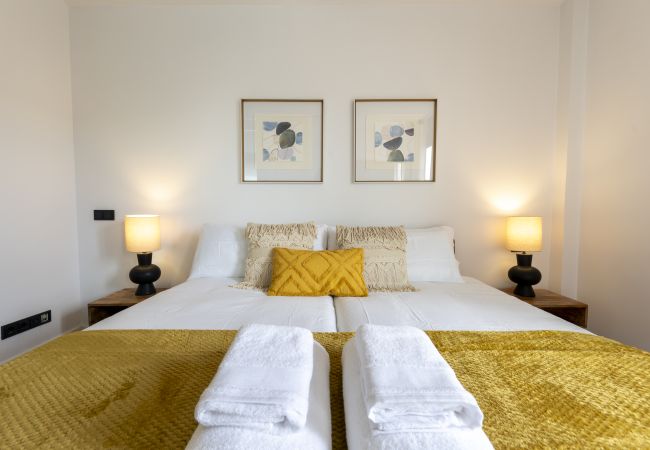 Apartamento en Madrid - M (BAS159)Dúplex de 3 Dormitorios – Amplio, Lumino Apartamento en Madrid - M (BAS159)Dúplex de 3 Dormitorios – Amplio, Lumino