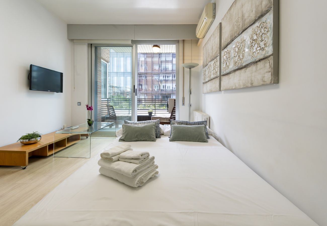 Apartamento en Madrid - M (ORE18)Piso de 1 dormitorio con terraza-Alquiler