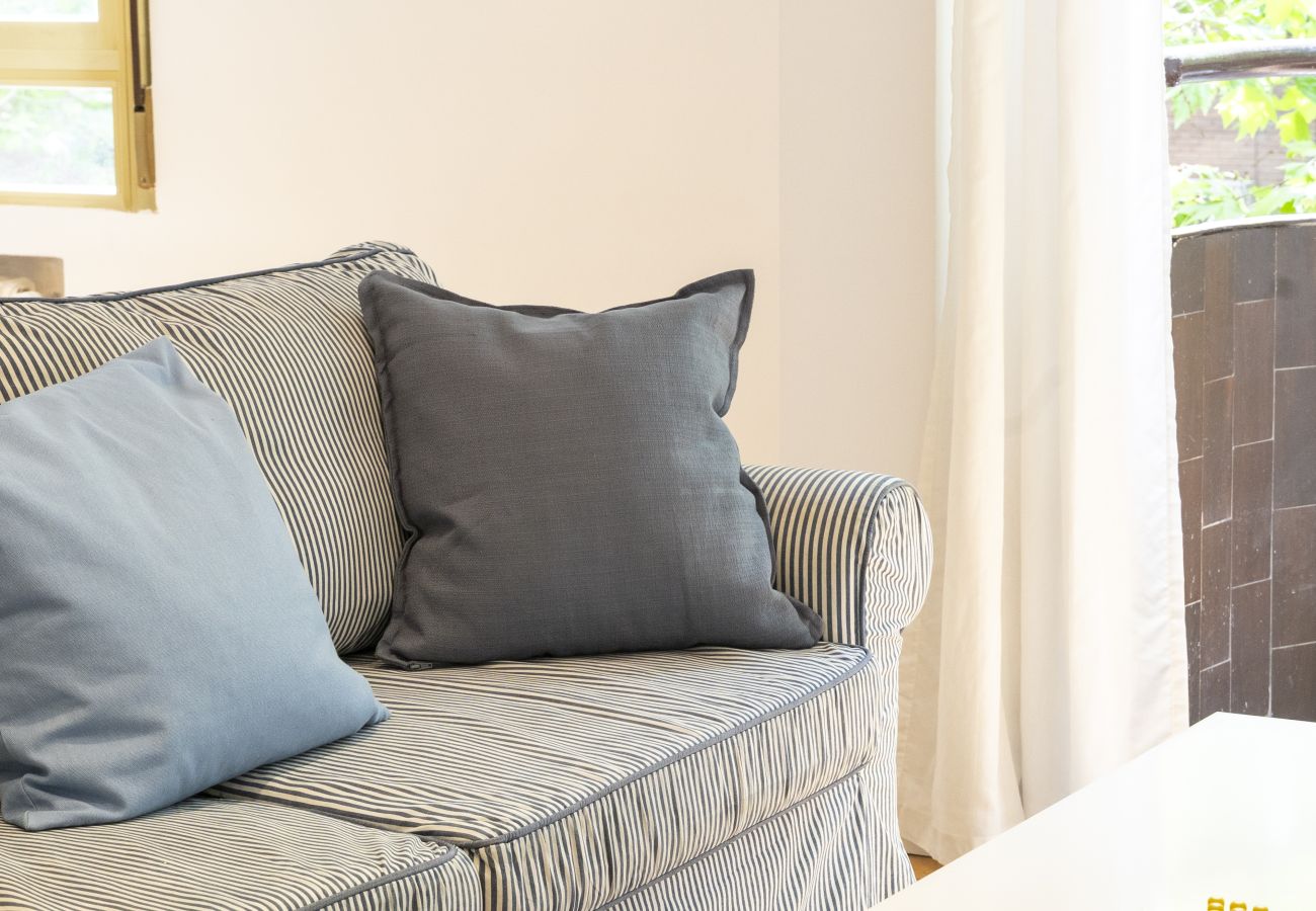 Apartamento en Madrid - M (ORE461H)Piso de 1 dormitorio y balcón -Alquiler