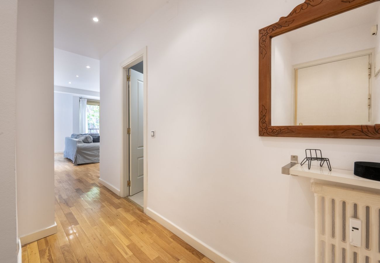 Apartamento en Madrid - M (ORE461H)Piso de 1 dormitorio y balcón -Alquiler
