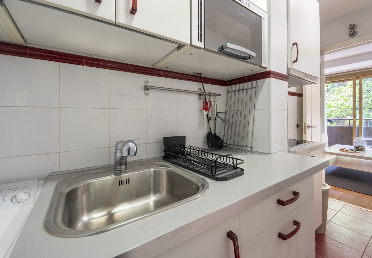 Apartamento en Madrid - M (ORE461H)Piso de 1 dormitorio y balcón -Alquiler