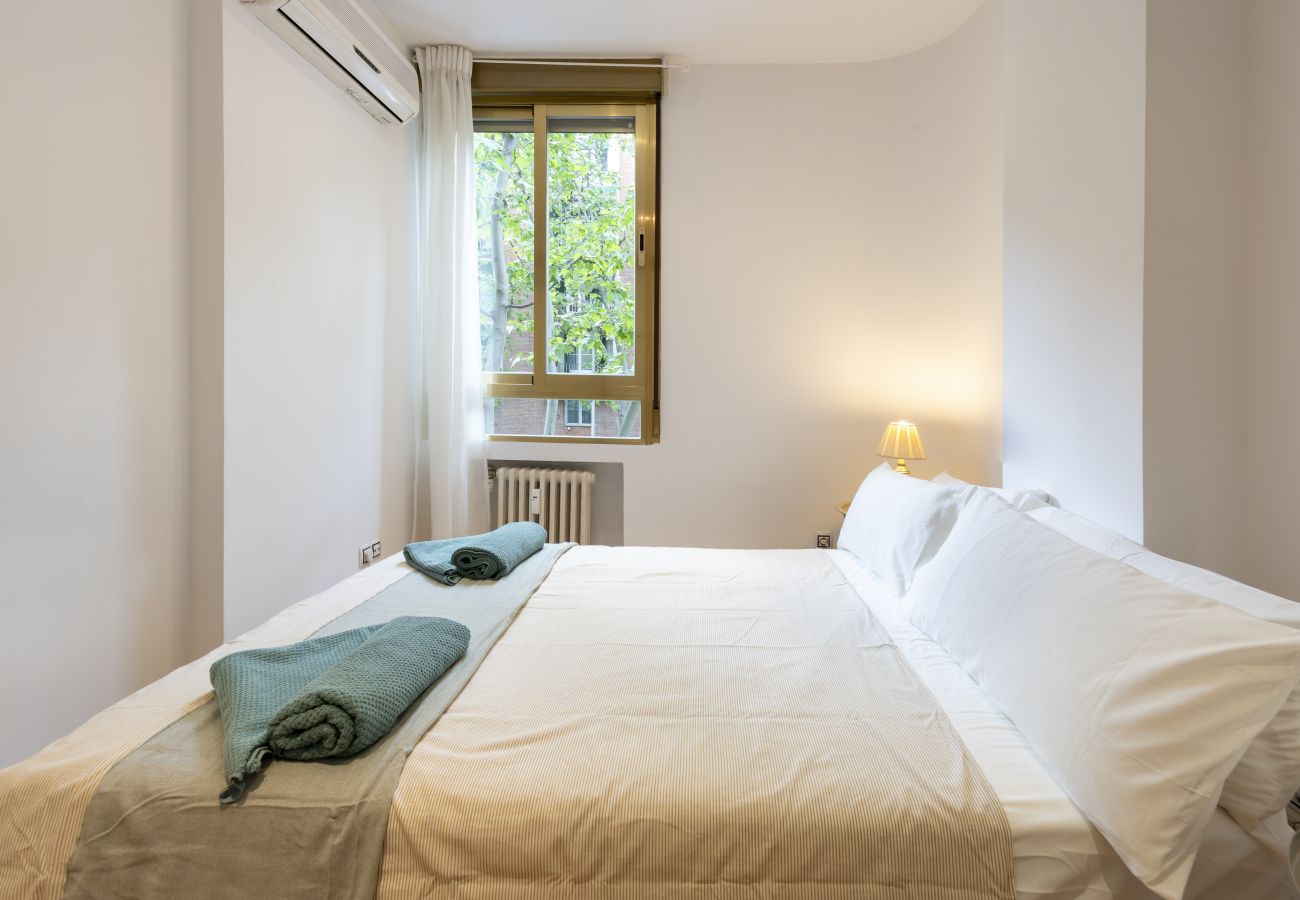 Apartamento en Madrid - M (ORE461H)Piso de 1 dormitorio y balcón -Alquiler