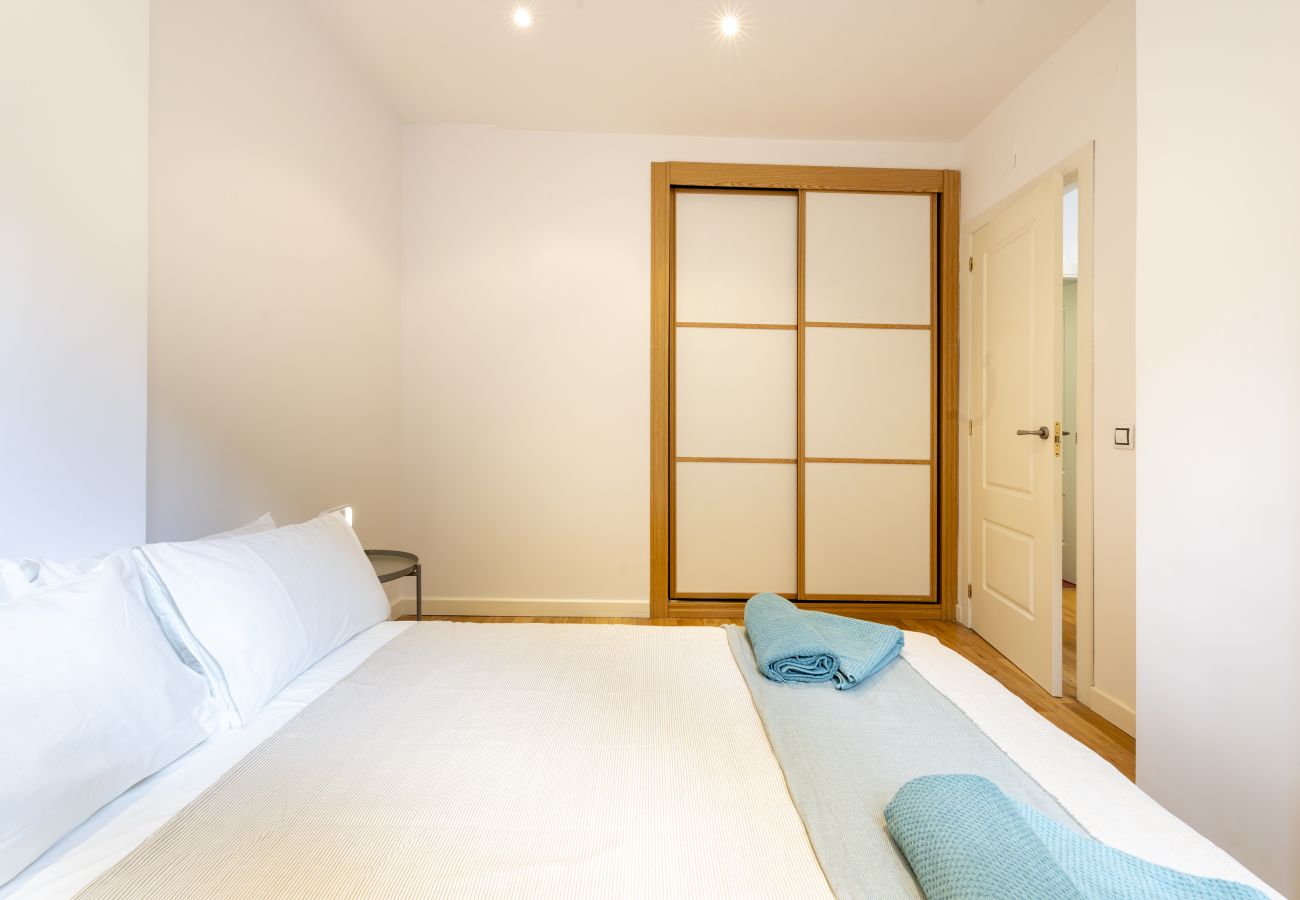 Apartamento en Madrid - M (ORE461H)Piso de 1 dormitorio y balcón -Alquiler