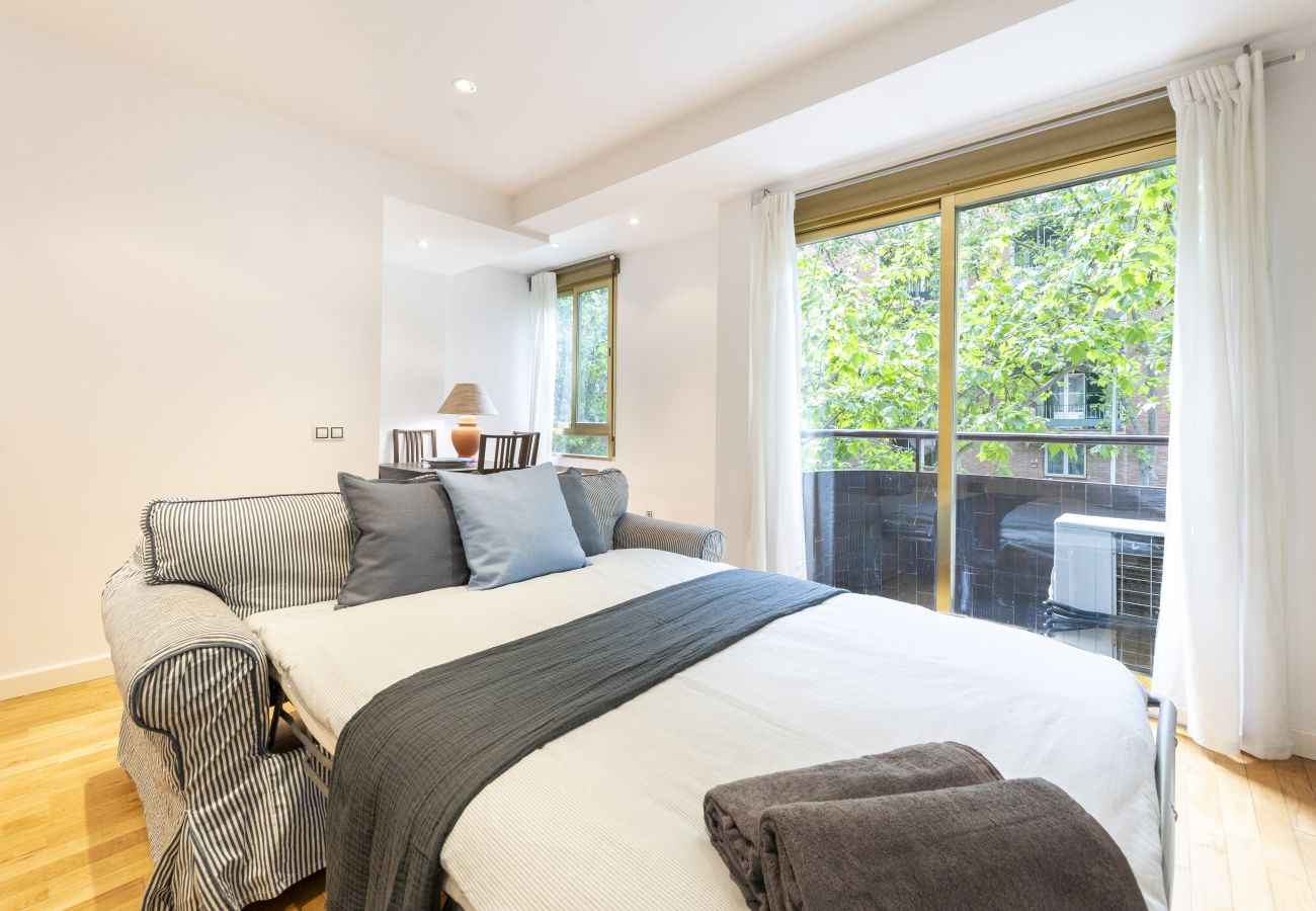 Apartamento en Madrid - M (ORE461H)Piso de 1 dormitorio y balcón -Alquiler