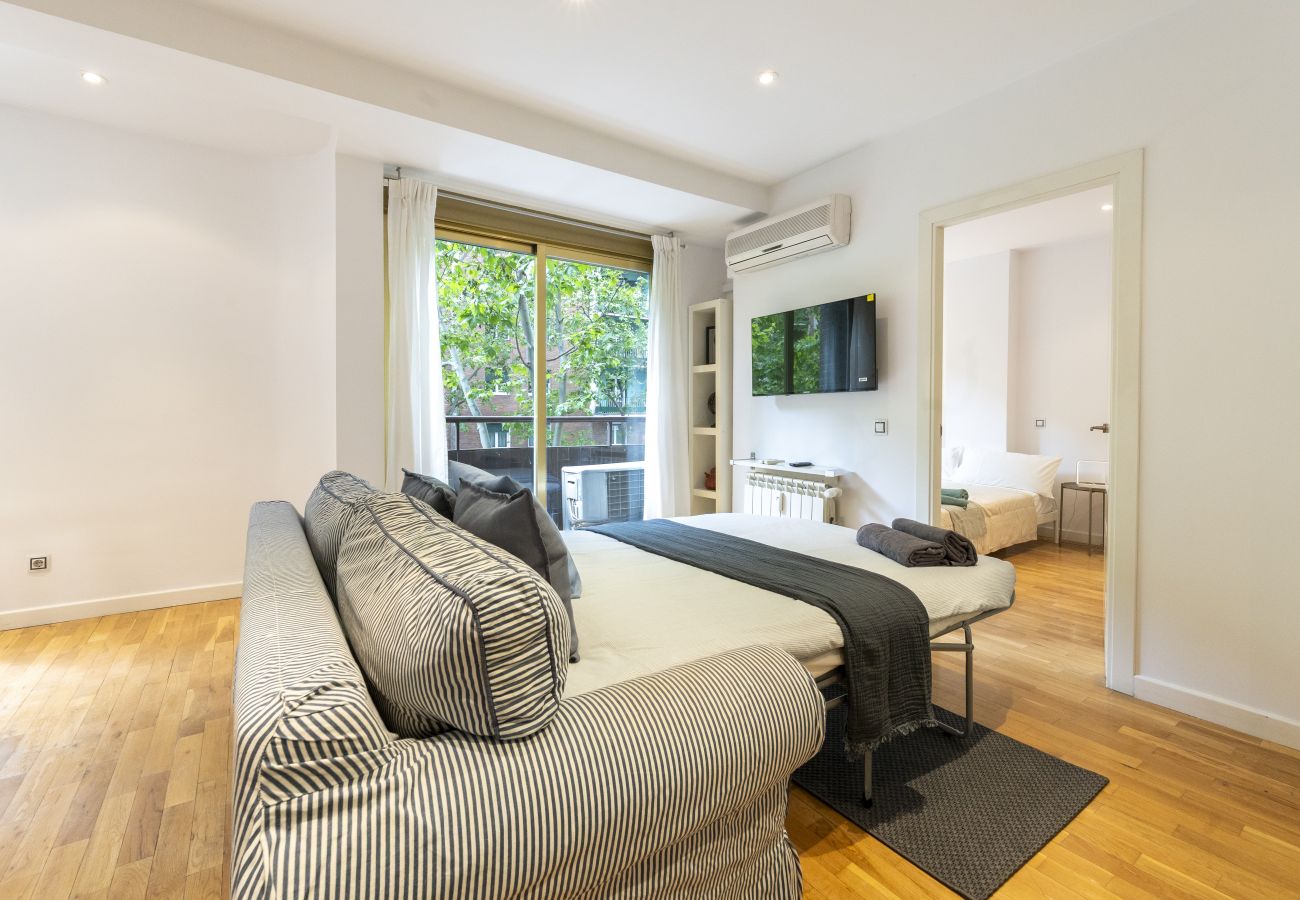Apartamento en Madrid - M (ORE461H)Piso de 1 dormitorio y balcón -Alquiler