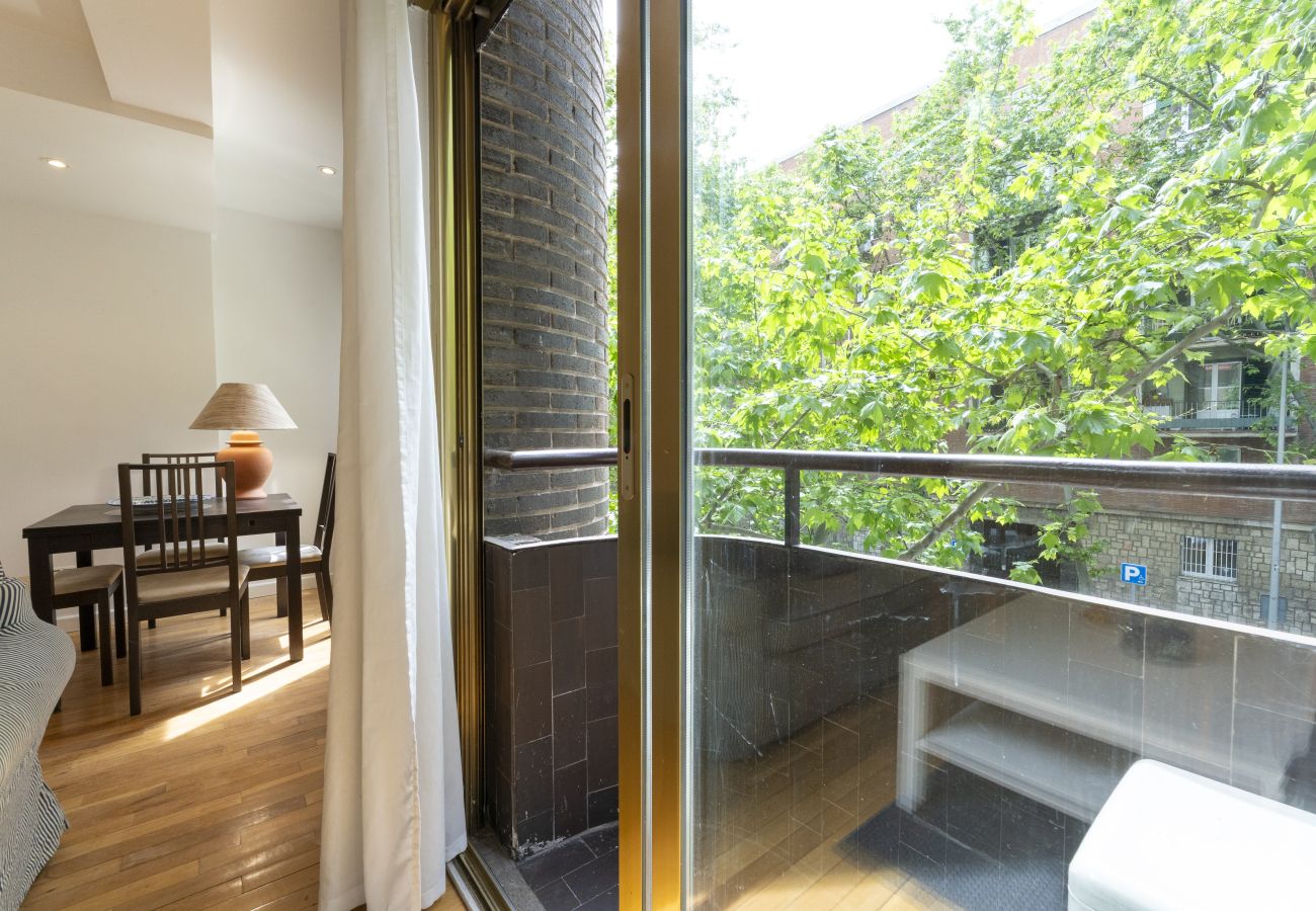 Apartamento en Madrid - M (ORE461H)Piso de 1 dormitorio y balcón -Alquiler