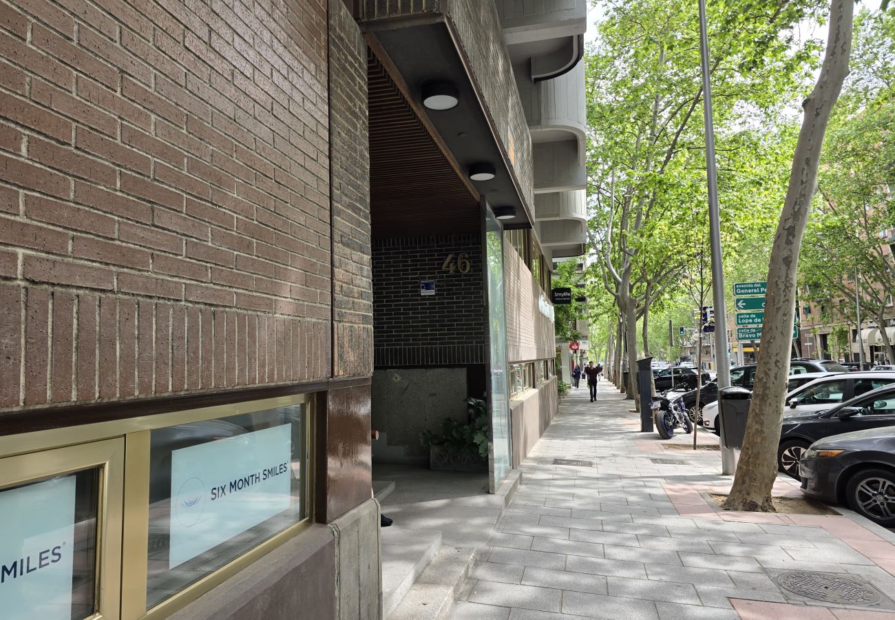 Apartamento en Madrid - M (ORE461H)Piso de 1 dormitorio y balcón -Alquiler