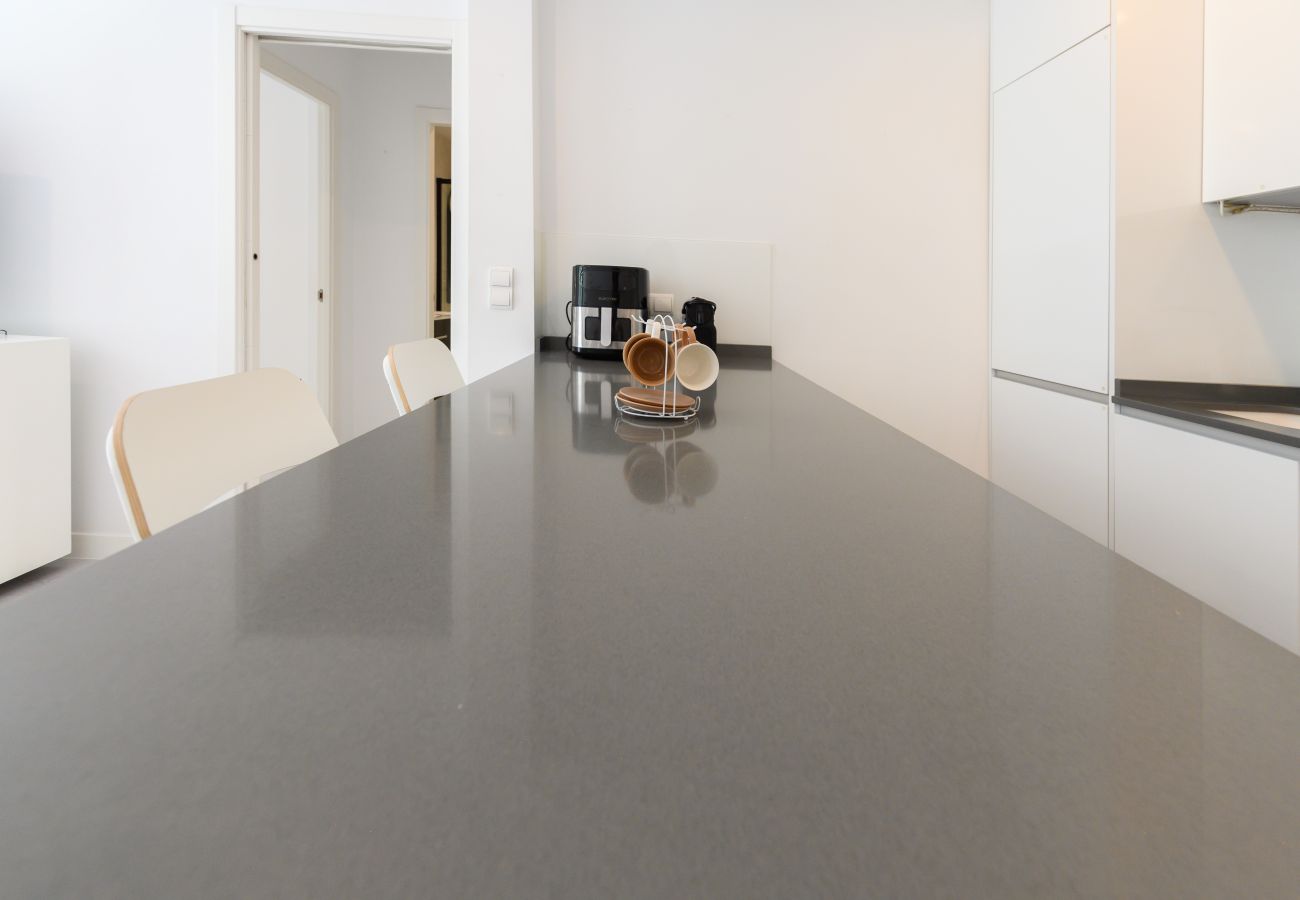 Apartamento en Madrid - M (NMO42HA)Espacio Versatil en Madrid : Alquiler m