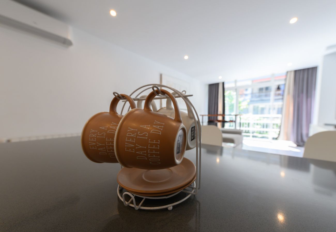 Apartamento en Madrid - M (NMO42HA)Espacio Versatil en Madrid : Alquiler m