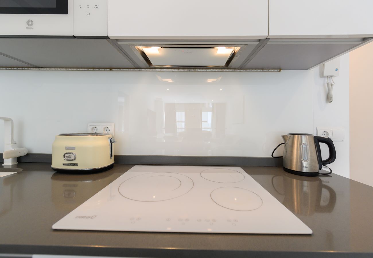 Apartamento en Madrid - M (NMO42HA)Espacio Versatil en Madrid : Alquiler m