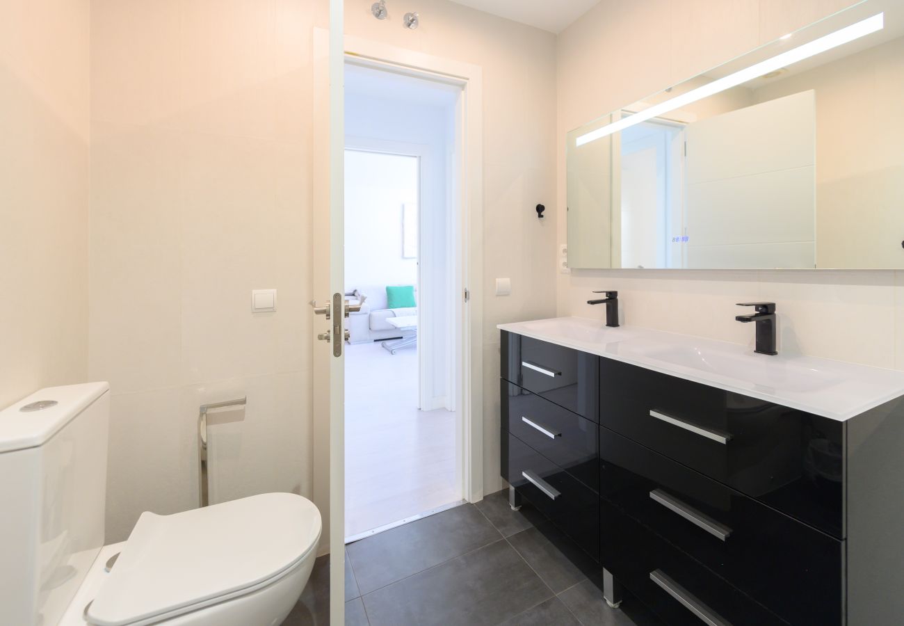 Apartamento en Madrid - M (NMO42HA)Espacio Versatil en Madrid : Alquiler m