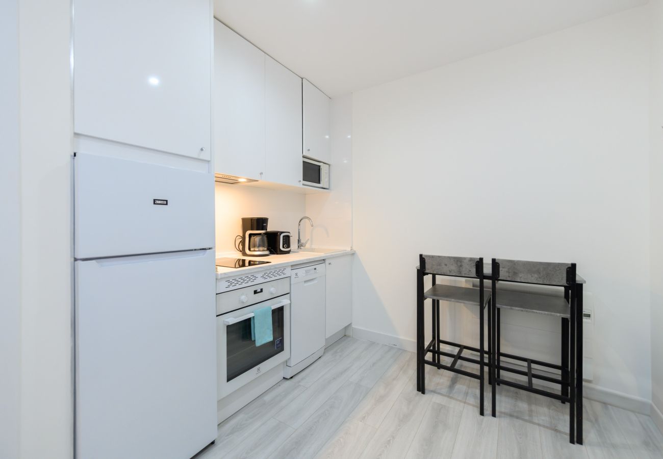 Apartamento en Madrid - M (MDL9)Alquiler Mensual en Madrid – Piso moderno
