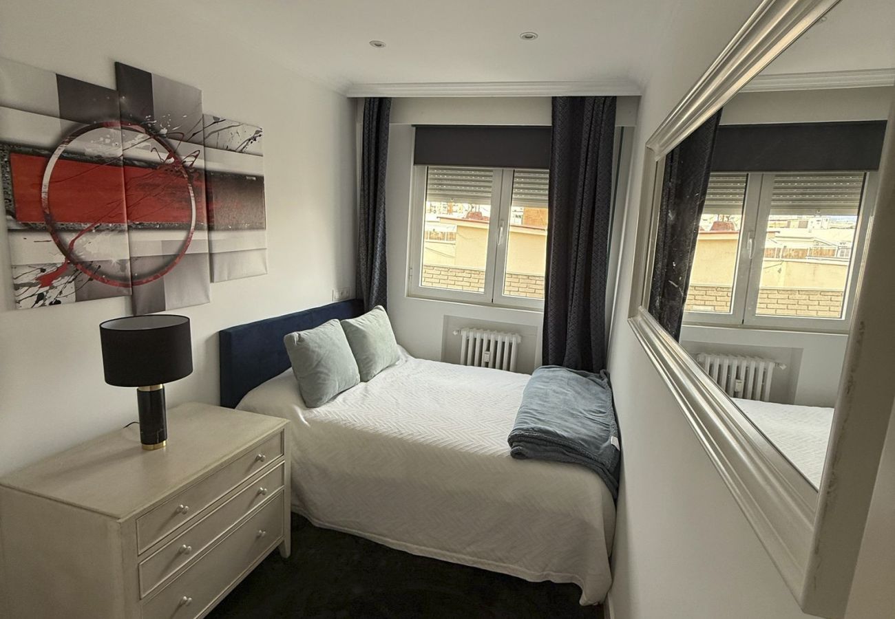Apartamento en Madrid - M (LHO123HAP)Alquiler Mensual– Piso 1 Dormitorio e